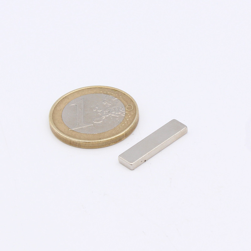 Aimant Néodyme Rectangle 20x5x2mm - CT Magnet Spécialiste de l'Aimant