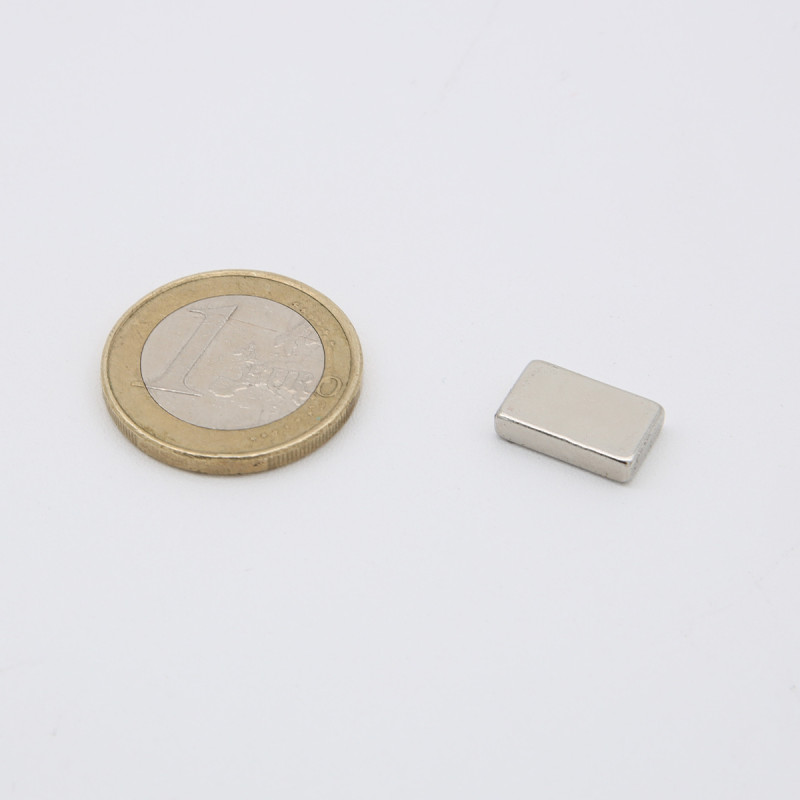 Aimant Néodyme Rectangle N35 13x8x3mm Aimant Néodyme Rectangle N35 13x8x3mm