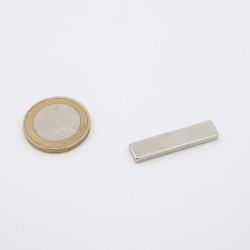 Aimant Néodyme Rectangle N35 30x7x2,5mm