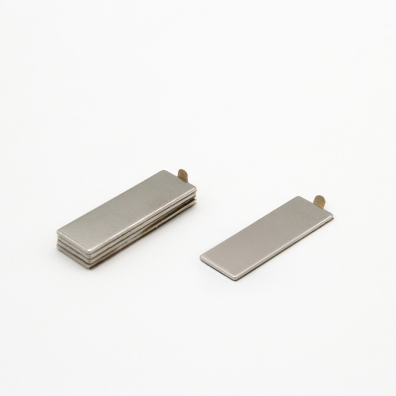 Aimant Néodyme Autocollant N35 30x10x1mm