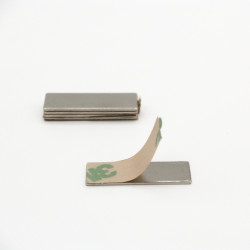 Aimant Néodyme Autocollant N35 30x10x1mm