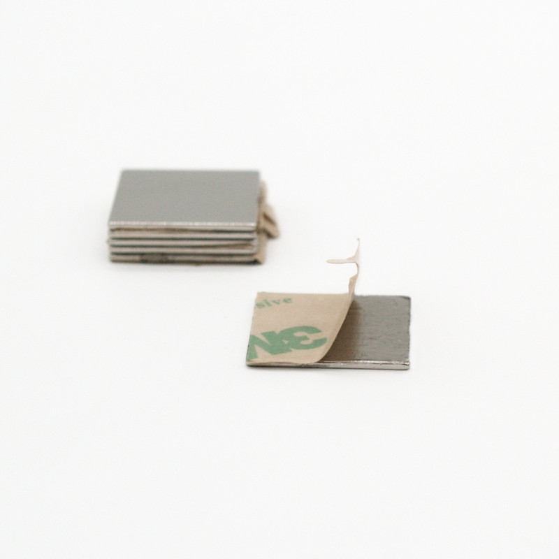 Aimant Néodyme Autocollant N35 20x20x1mm