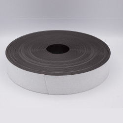 Ruban magnetique adhésif standard 50mmx30m
